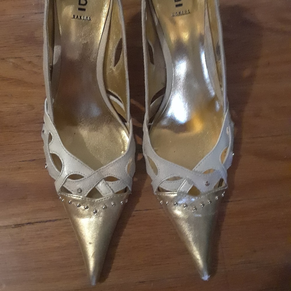 Gold/Cream Heels